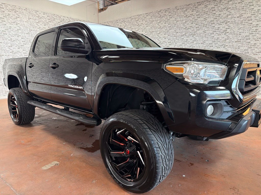 Used 2021 Toyota Tacoma SR5 w/ SR5 Appearance Package (SM) RWD image 1