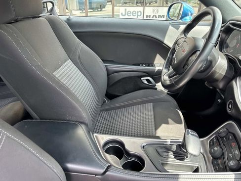 Used 2021 Dodge Challenger SXT w/ Blacktop Package image 10