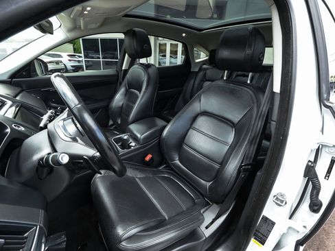 Used 2020 Jaguar E-PACE SE AWD/4WD image 33