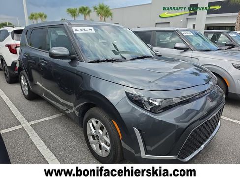 Certified 2025 Kia Soul LX w/ LX Technology Package FWD image 1