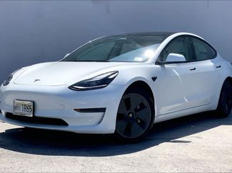 Used 2023 Tesla Model 3 Standard Range RWD video 1