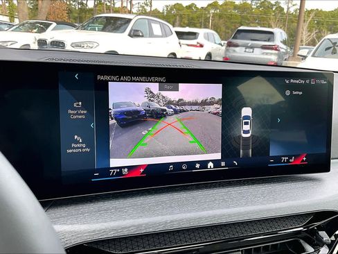 Used 2025 BMW 330i Sedan w/ Premium Package image 25