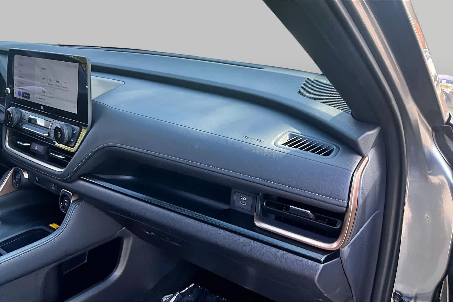 Used 2025 Toyota Grand Highlander AWD Hybrid image 19
