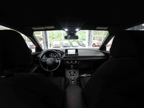 Used 2025 Honda HR-V Sport image 19