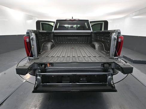 Used 2025 GMC Sierra 3500 Denali Ultimate image 48