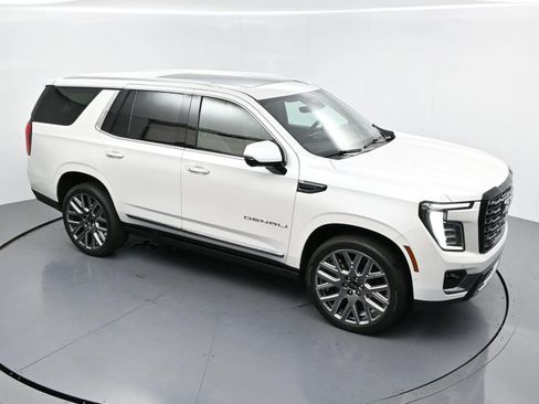 Used 2025 GMC Yukon Denali Ultimate AWD/4WD image 40