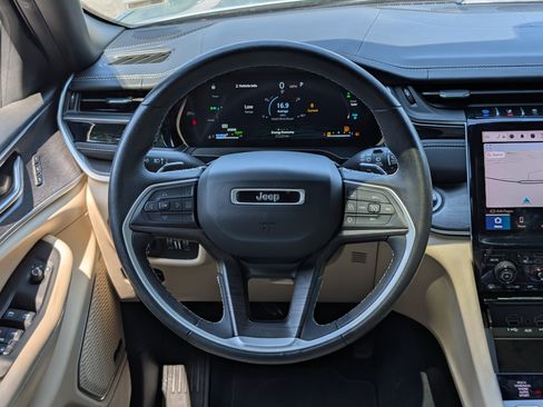 Used 2022 Jeep Grand Cherokee Limited 4xe AWD/4WD image 25