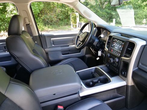 Used 2018 RAM 2500 Big Horn image 38