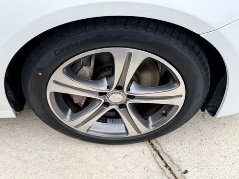 Used 2017 Mercedes-Benz E 300 image 14