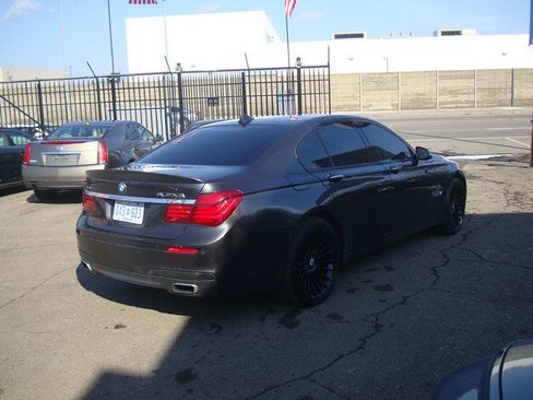 Used 2015 BMW 750i xDrive image 4