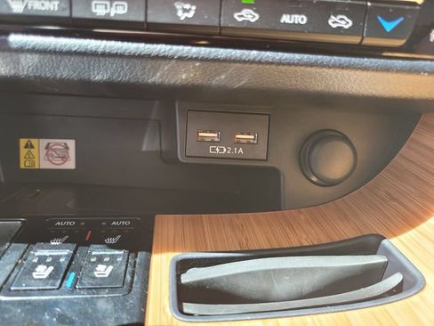 Used 2021 Lexus RX 350L Premium w/ Premium Package AWD/4WD image 26