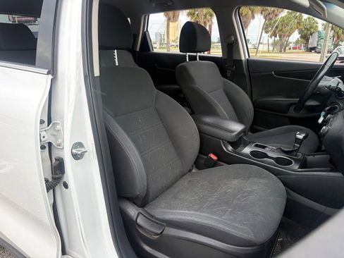 Used 2020 Kia Sorento LX w/ LX I4 Convenience Package FWD image 16