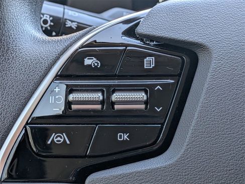 Used 2024 Kia Niro LX image 23