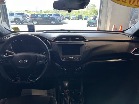 Used 2022 Chevrolet TrailBlazer RS FWD image 37