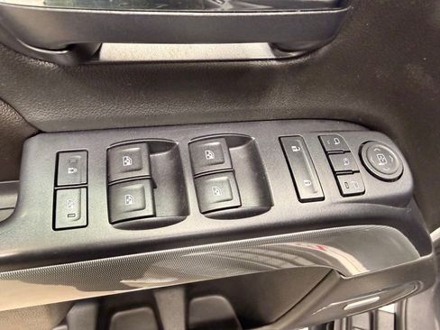 Used 2015 Chevrolet Silverado 1500 LTZ Z71 w/ LTZ Plus Package AWD/4WD image 26