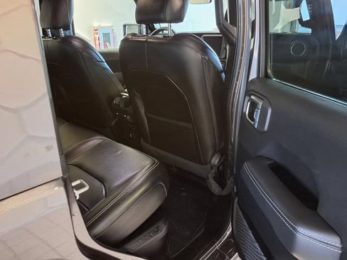 Used 2022 Jeep Wrangler Unlimited Sahara w/ Cold Weather Group AWD/4WD image 27