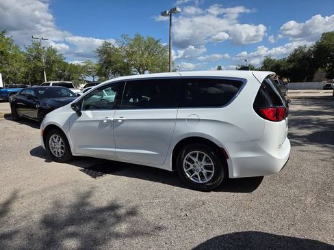 New 2026 Chrysler Voyager LX FWD image 9