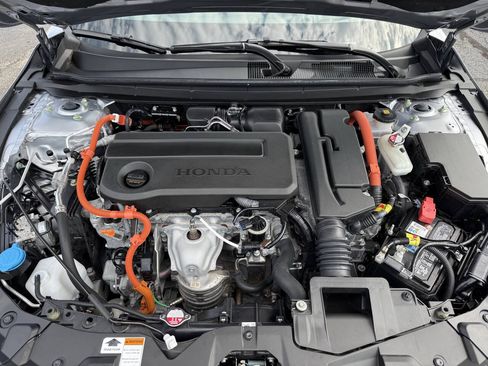 Used 2024 Honda Accord Touring image 12