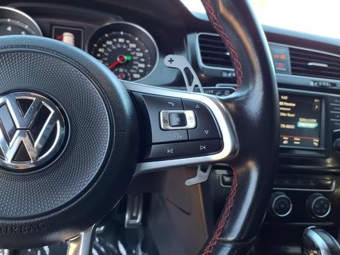 Used 2017 Volkswagen GTI SE FWD image 12