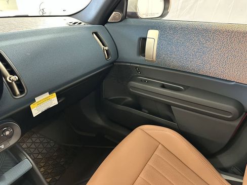 New 2025 MINI Cooper Countryman S w/ Comfort Package Max image 24