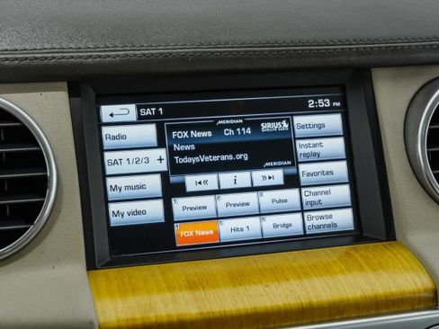 Used 2015 Land Rover LR4 HSE LUX image 30