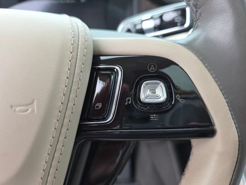 Used 2024 Lincoln Aviator Reserve w/ Equipment Group 201A AWD/4WD image 37