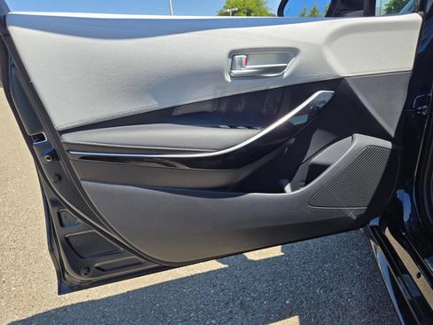 Used 2022 Toyota Corolla XSE FWD image 16
