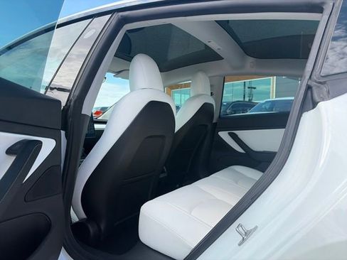 Used 2021 Tesla Model 3 Long Range image 30
