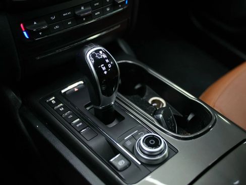 Used 2018 Maserati Ghibli image 40