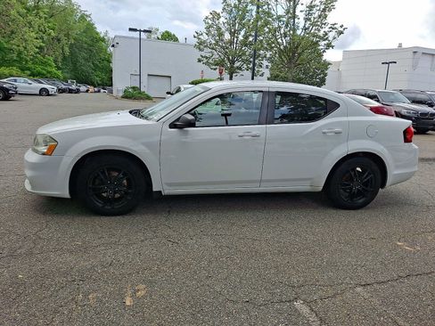 Used 2011 Dodge Avenger Express FWD image 4