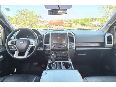 Used 2018 Ford F150 Lariat w/ Trailer Tow Package AWD/4WD image 11