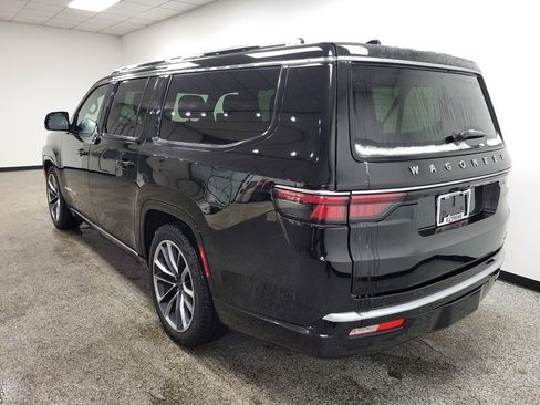 Used 2024 Jeep Wagoneer L Series III w/ Premium Group I image 21