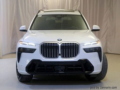 Certified 2023 BMW X7 xDrive40i w/ M Sport Package image 5