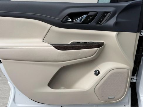 Used 2020 GMC Acadia Denali image 20