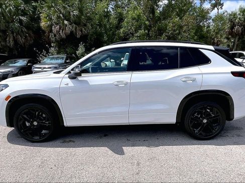 New 2026 Volkswagen Tiguan SE R-Line AWD/4WD image 8