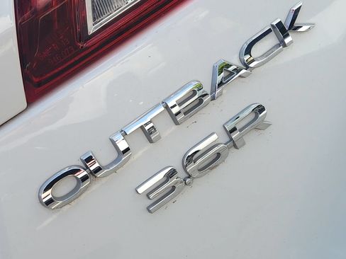 Used 2019 Subaru Outback 3.6R Touring w/ Protection Package #1 AWD/4WD image 12