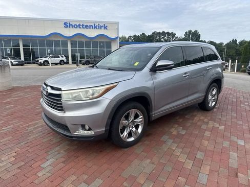Used 2014 Toyota Highlander Limited FWD image 1