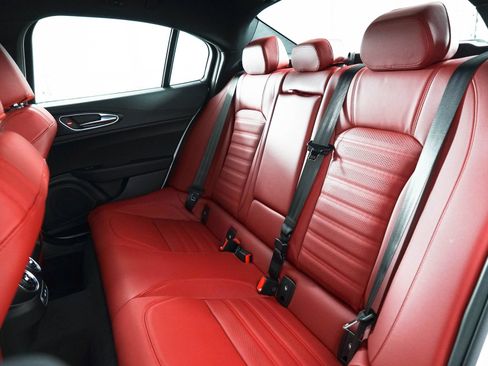 New 2024 Alfa Romeo Giulia Sprint RWD image 22