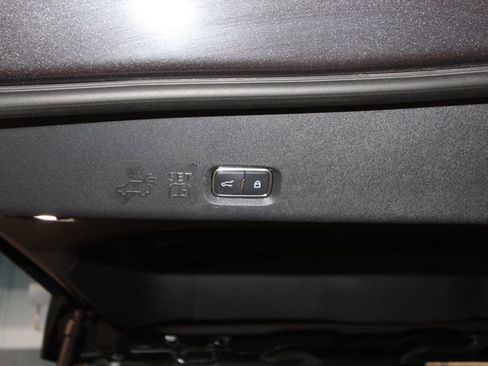 Used 2025 Lincoln Navigator Reserve image 41