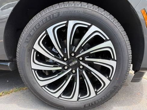 New 2026 Lincoln Navigator L Black Label AWD/4WD image 14