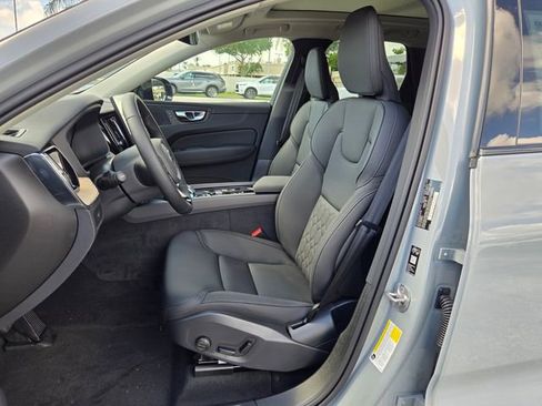 New 2026 Volvo XC60 B5 Core image 12