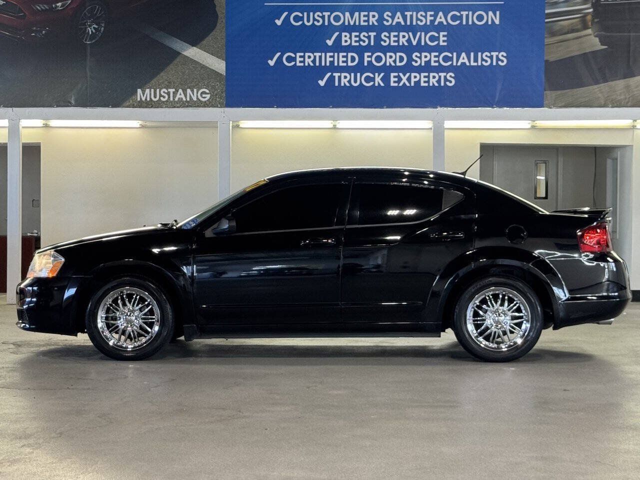 Used 2012 Dodge Avenger SE FWD image 15
