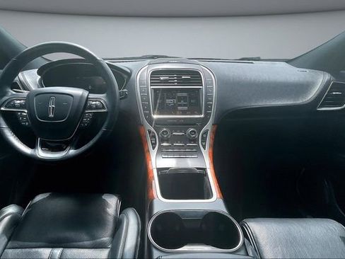 Used 2019 Lincoln Nautilus Reserve AWD/4WD image 7