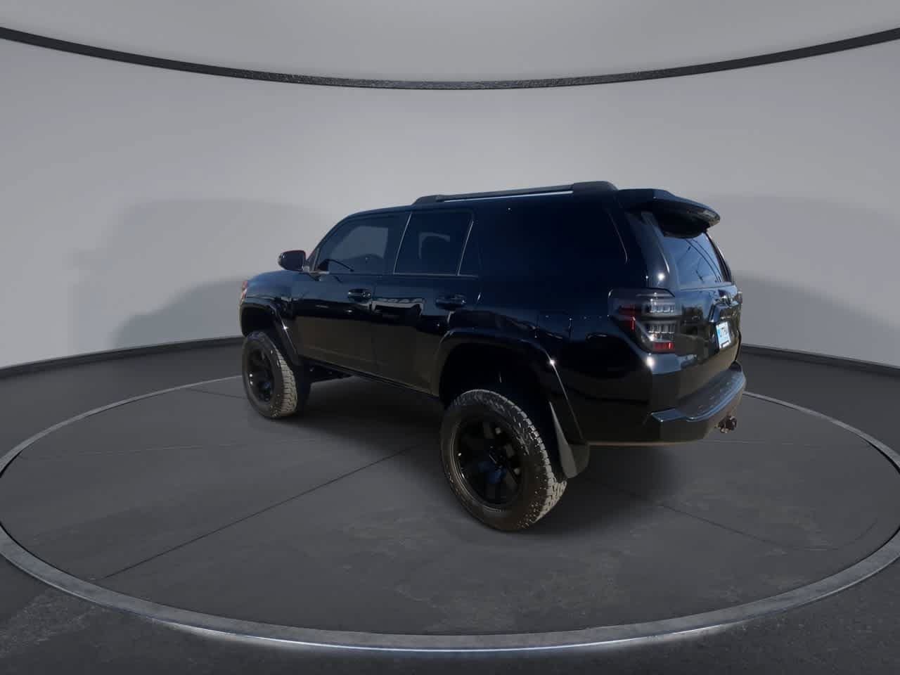 Used 2022 Toyota 4Runner SR5 Premium w/ Moonroof Package AWD/4WD image 7