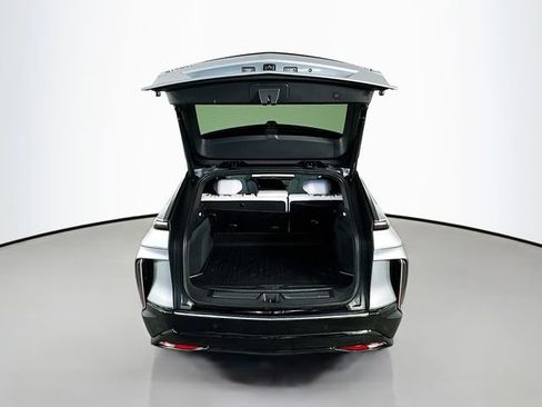 Used 2024 Cadillac Lyriq Luxury RWD image 4