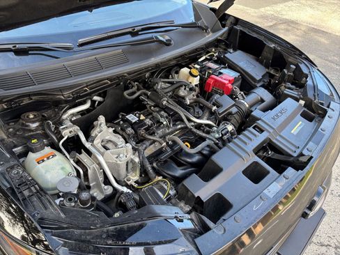 Used 2025 Nissan Kicks SV image 26
