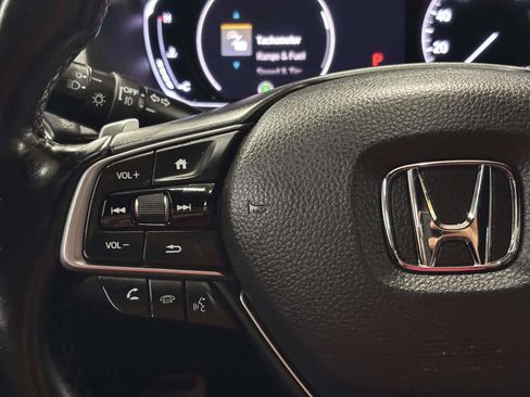 Used 2018 Honda Accord Sport image 28