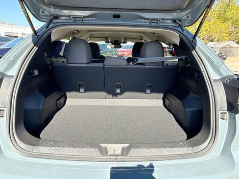 Used 2025 Subaru Crosstrek 2.0i image 12