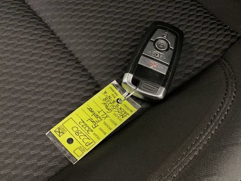 Used 2022 Ford Explorer XLT RWD image 19