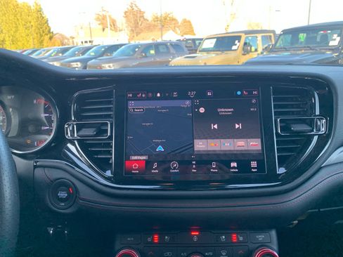 Used 2025 Dodge Durango GT image 25